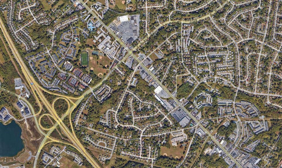 More Photos Of 10-16 Franklin Blvd, Reisterstown Freestanding For Lease