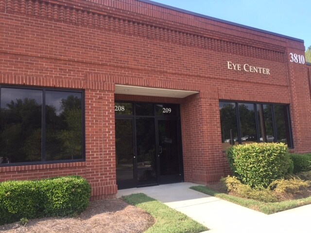 Primary Photo Of 3810 N Elm St, Greensboro Medical For Sale