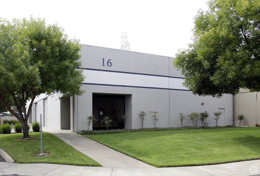 More Photos Of 16 Light Sky Ct, Sacramento Warehouse For Sale