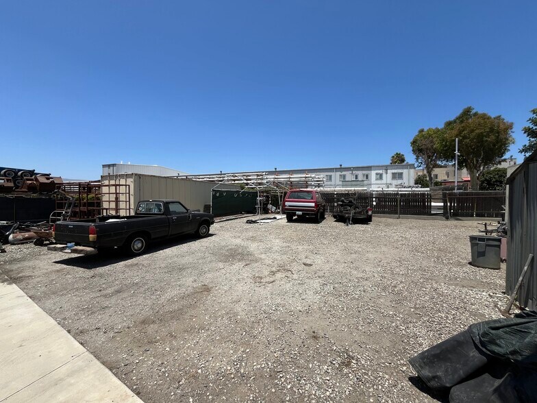More Photos Of 3015 E South St, Long Beach Industrial For Sale