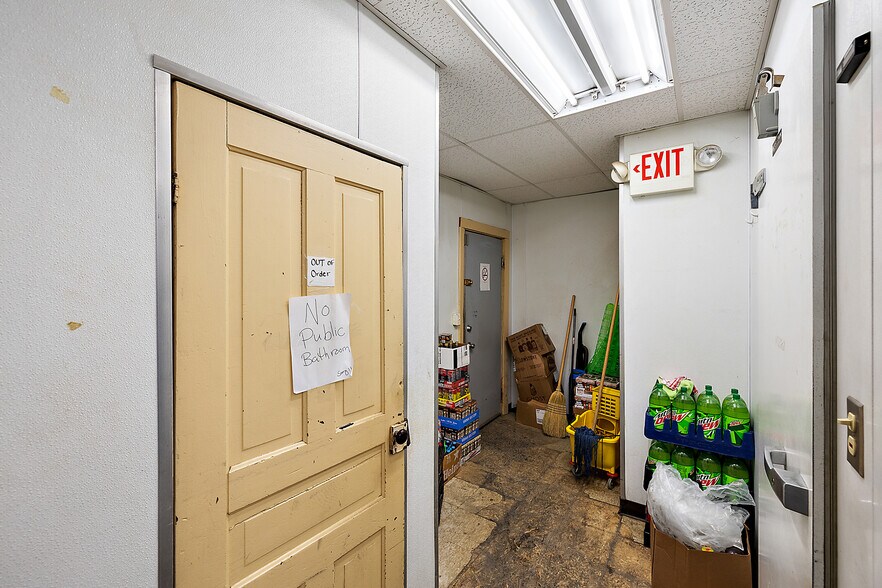 More Photos Of 3504 Palms Rd, Casco Drugstore For Sale