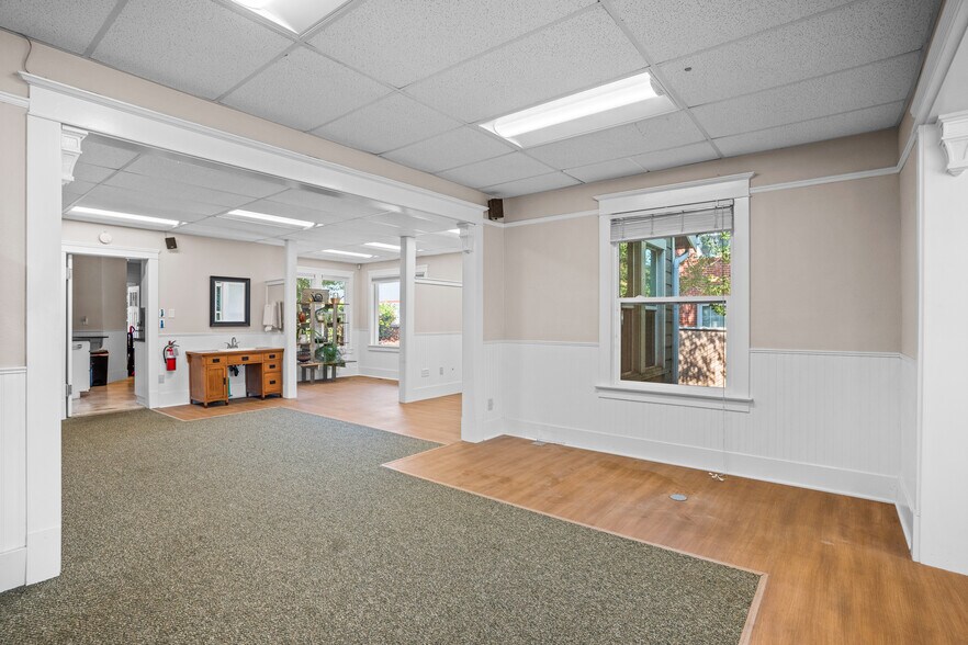 More Photos Of 1800 State St, Salem Medical For Sale