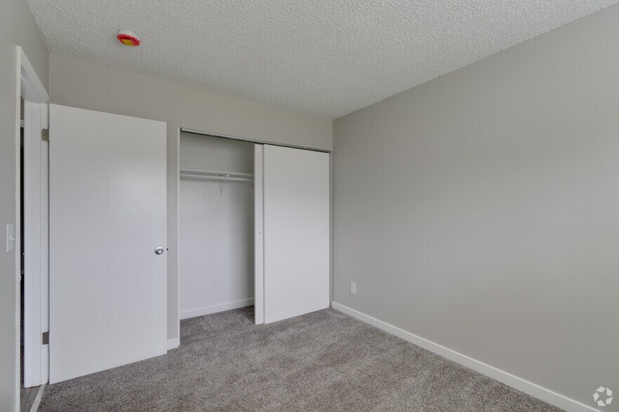 More Photos Of 9550 SW Washington Dr, Portland Apartments For Sale