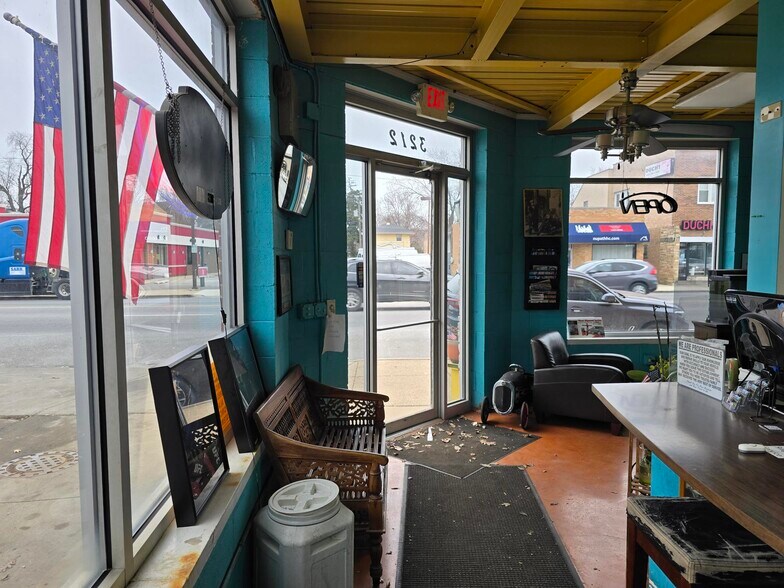 More Photos Of 3212 Harlem Ave, Riverside Auto Repair For Sale