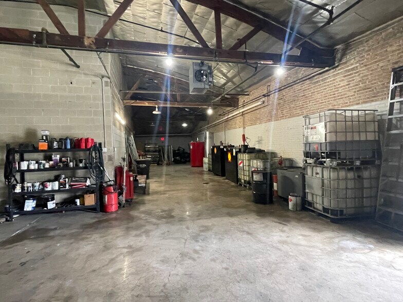 More Photos Of 2625 Gardner Rd, Broadview Warehouse For Lease