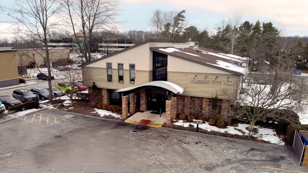 Primary Photo Of 17534 Royalton Rd, Strongsville Office For Lease