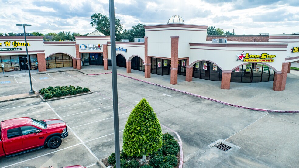 More Photos Of 13625 Beechnut St, Houston Storefront Retail Office For Sale