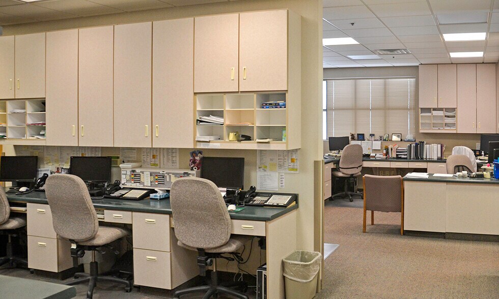 More Photos Of 875 Country Hills Dr, Ogden Medical For Lease