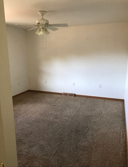 More Photos Of 306 Maple Creek Rd, Charleroi Auto Repair For Sale