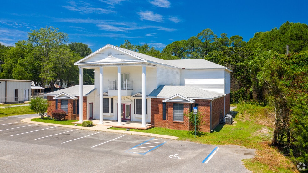 More Photos Of 7203 Pine Forest Rd, Pensacola Office Residential For Lease