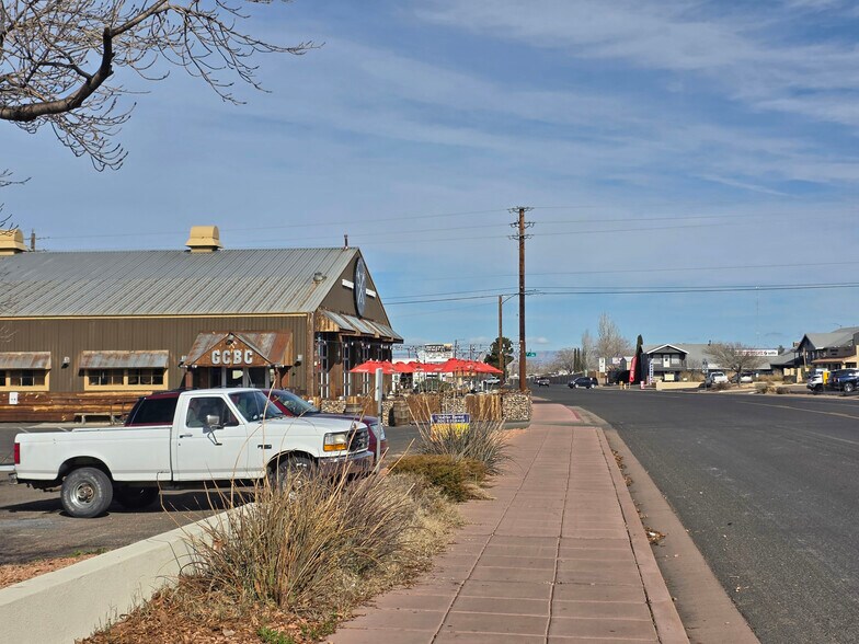 More Photos Of 6 N Lake Powell Blvd, Page Freestanding For Sale