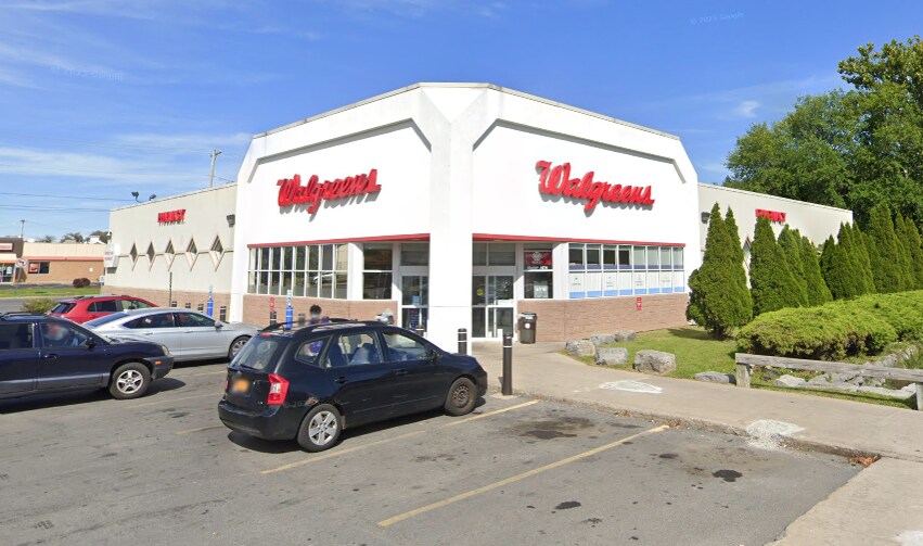 Primary Photo Of 4141 S Salina St, Syracuse Unknown For Lease