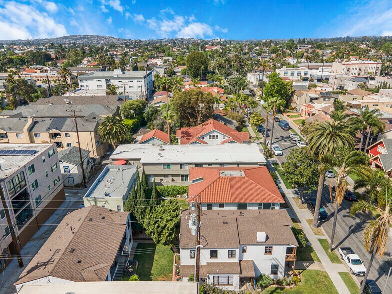 More Photos Of 209 Mira Mar Ave, Long Beach Multifamily For Sale