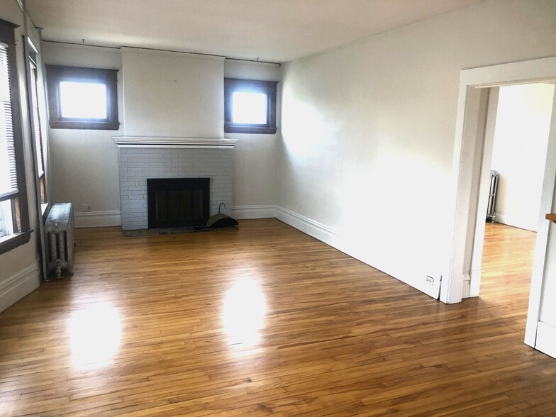 More Photos Of 2205 Pleasant Ave S, Minneapolis Apartments For Sale