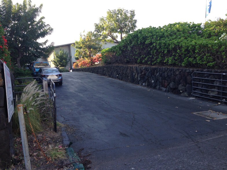 More Photos Of 73-5564 Olowalu St, Kailua Kona Warehouse For Sale