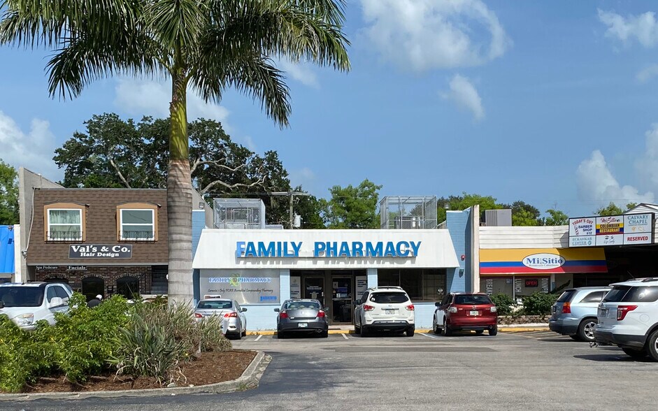 Primary Photo Of 3644 Webber St, Sarasota Drugstore For Sale