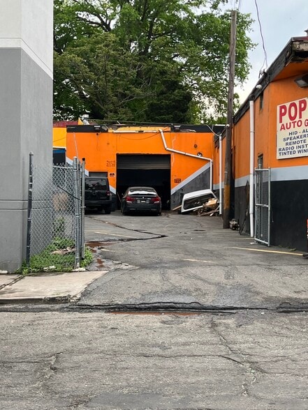 More Photos Of 554 Straight St, Paterson Warehouse For Sale