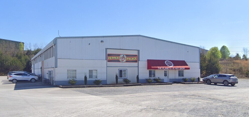 Primary Photo Of 3275 Newport Hwy, Sevierville Flex For Sale