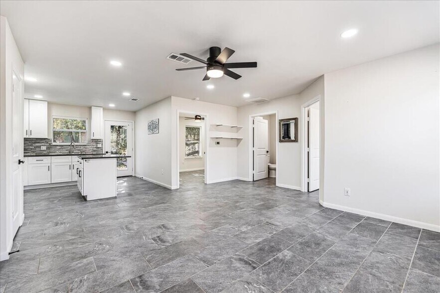More Photos Of 2505 Pace Bend Rd S, Spicewood Industrial For Sale