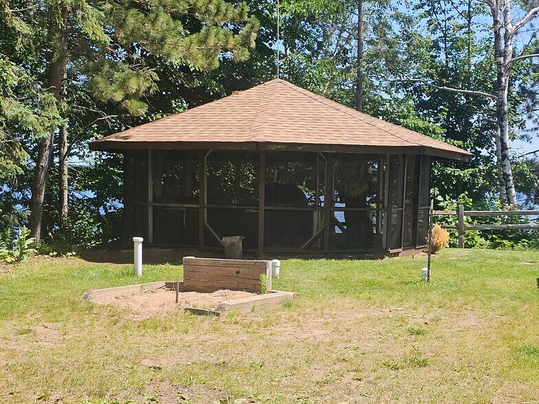 More Photos Of W770 Wind Song Ln, Park Falls Specialty For Sale