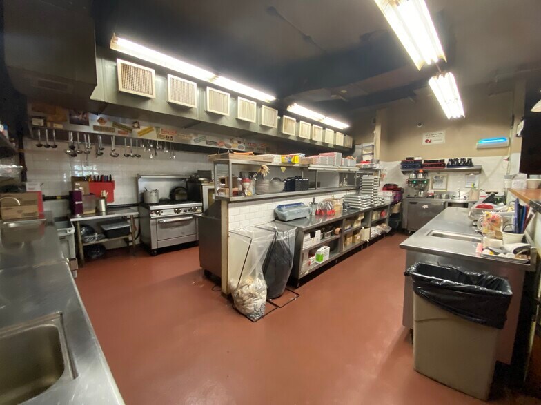 More Photos Of 34 Murray St, Ottawa Restaurant For Sale