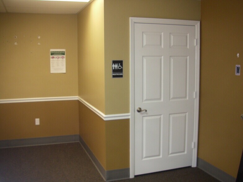 More Photos Of 101-113 NE 19th Dr, Okeechobee Medical For Lease