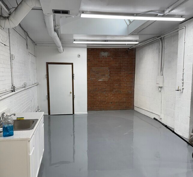 More Photos Of 2107-2111 S Downing St, Denver Freestanding For Lease