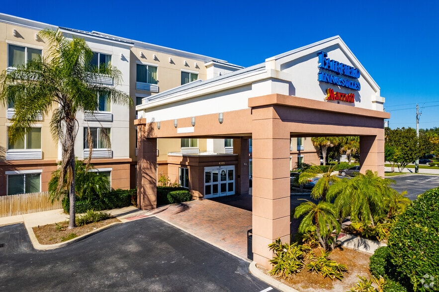 More Photos Of 4355 W New Haven Ave, Melbourne Hotel For Sale