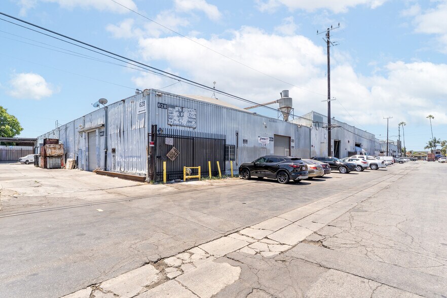 More Photos Of 6200 Avalon Blvd, Los Angeles Manufacturing For Sale
