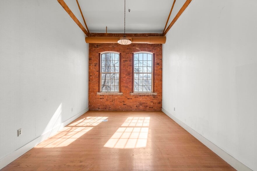 More Photos Of 495 Blake St, New Haven Office For Lease
