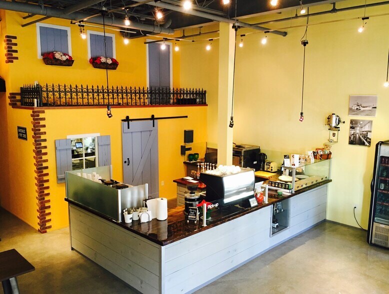 3976 Destination Dr, Osprey, FL 34229 Retail