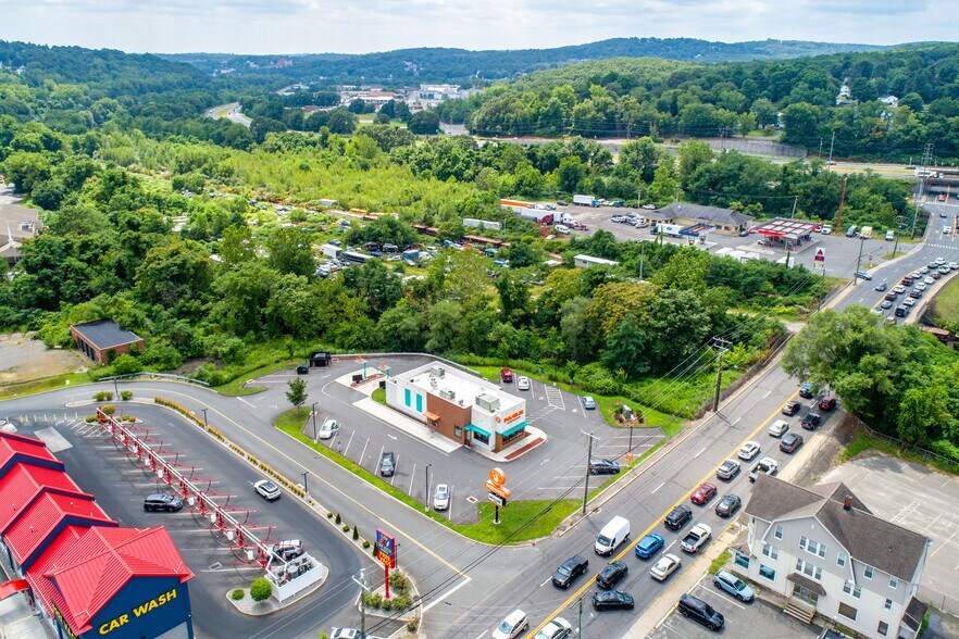 More Photos Of 1060 Huntingdon Ave, Waterbury Fast Food For Sale