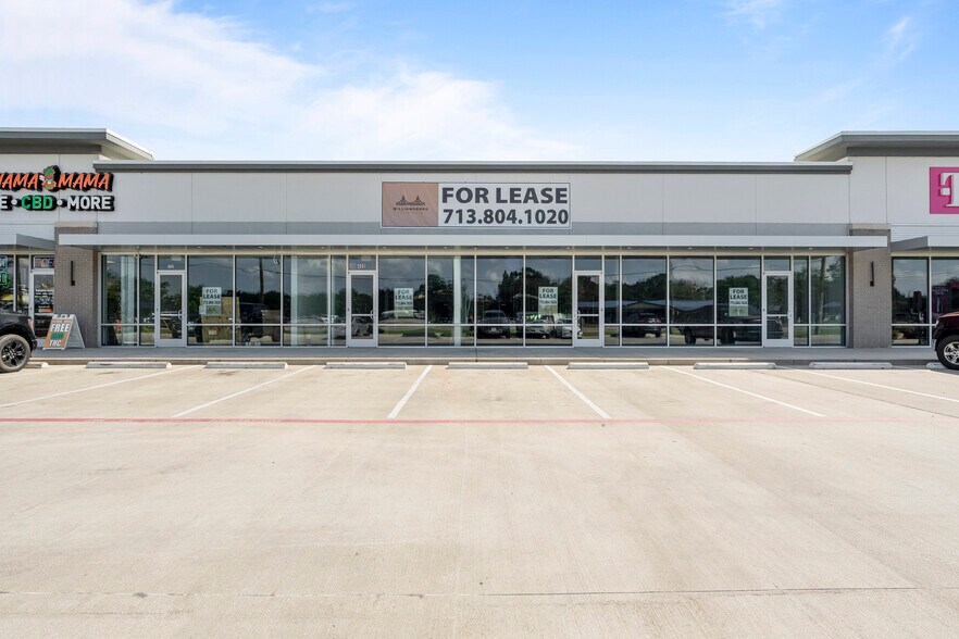 More Photos Of 2139 Highway 146 Byp, Liberty Storefront For Lease