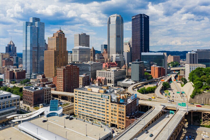 More Photos Of 615 First Ave, Pittsburgh Apartments For Lease