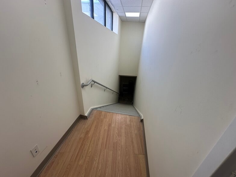 More Photos Of 601-693 Sunrise Hwy, Lynbrook Unknown For Lease