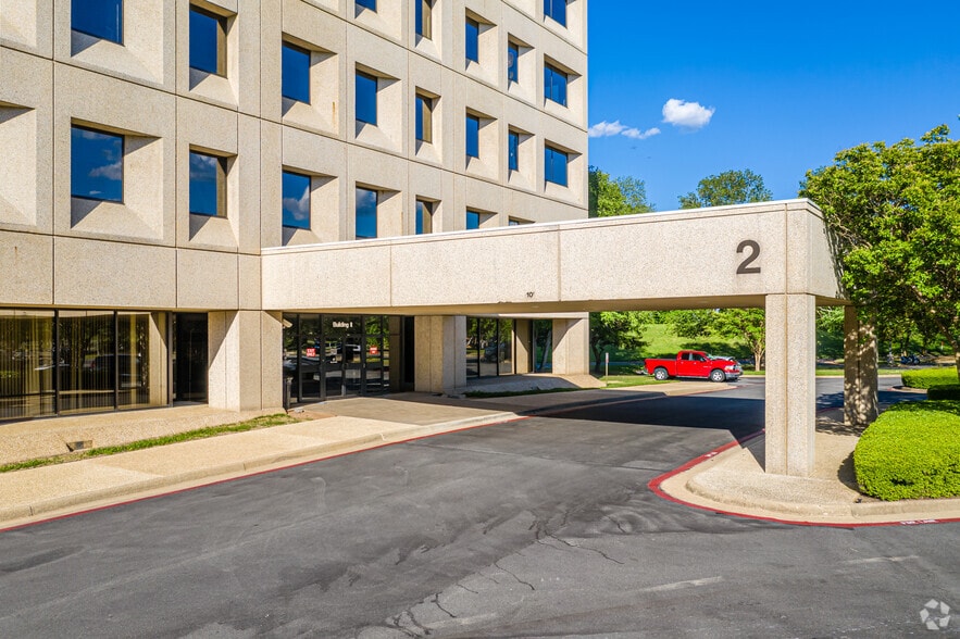 More Photos Of 1 Allied Dr, Little Rock Unknown For Lease