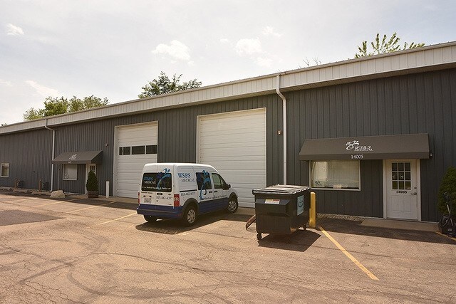 More Photos Of 14001-14027 W Illinois Hwy, New Lenox Warehouse For Lease