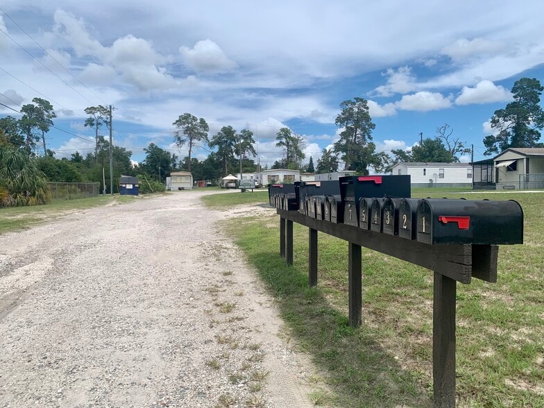 More Photos Of 16916 Bachmann Ave, Hudson Manufactured Housing Mobile Home Park For Sale