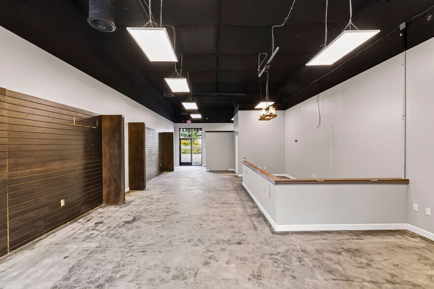 More Photos Of 1557 Pooler Pky, Pooler Storefront Retail Office For Lease