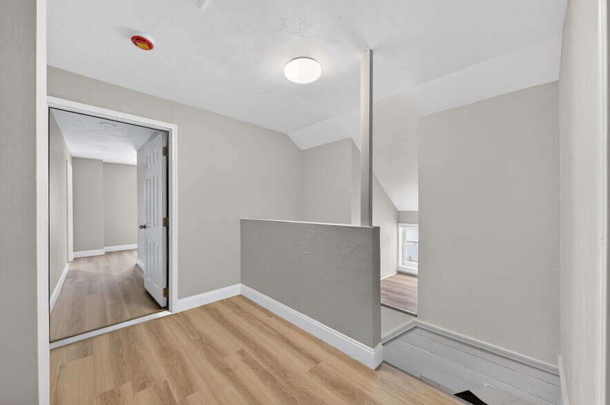 More Photos Of 165 Grant St, Fall River Apartments For Sale