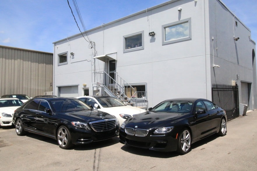 More Photos Of 5827 Star Ln, Houston Warehouse For Sale