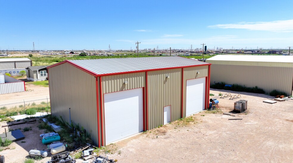 More Photos Of 509 Madrid Rd, Odessa Industrial For Sale
