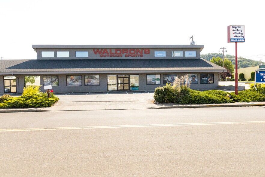 Primary Photo Of 330 NE Garden Valley Blvd, Roseburg Freestanding For Lease