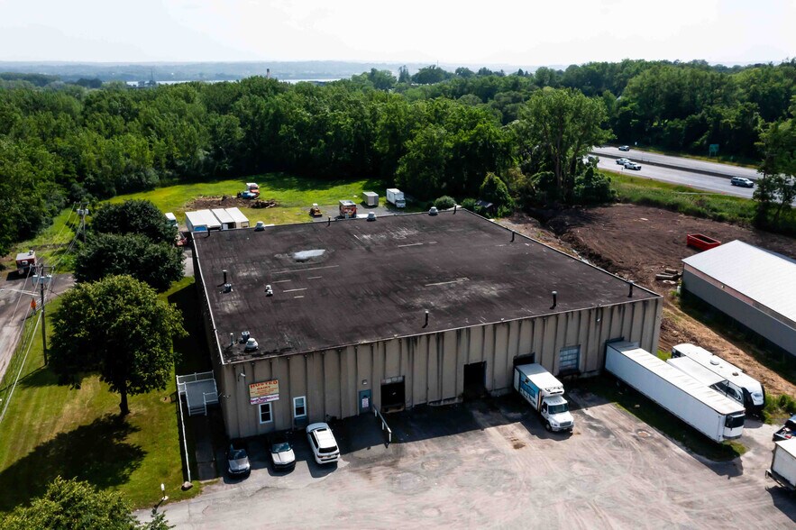 More Photos Of 210 W Terminal Rd, Liverpool Distribution For Lease