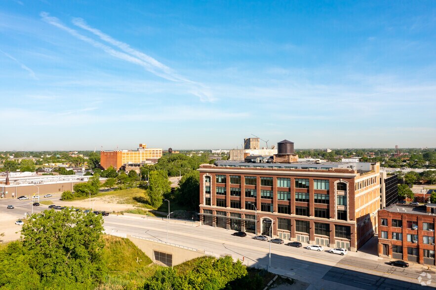 More Photos Of 1700 W Fort St, Detroit Apartments For Lease