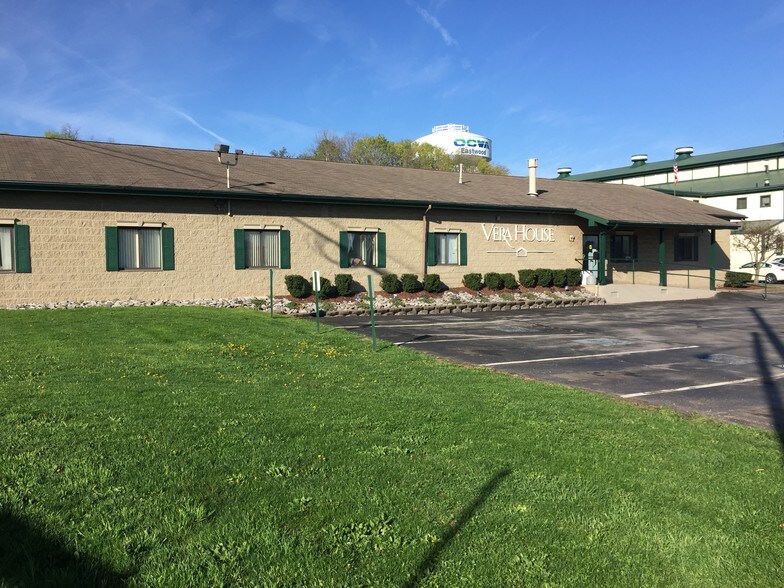 More Photos Of 6181 Thompson Rd, Syracuse Service For Lease