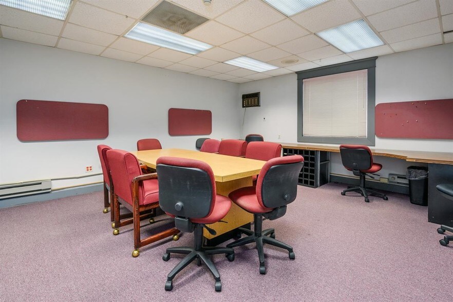 More Photos Of 7518-7526 Harford Rd, Baltimore Office For Sale