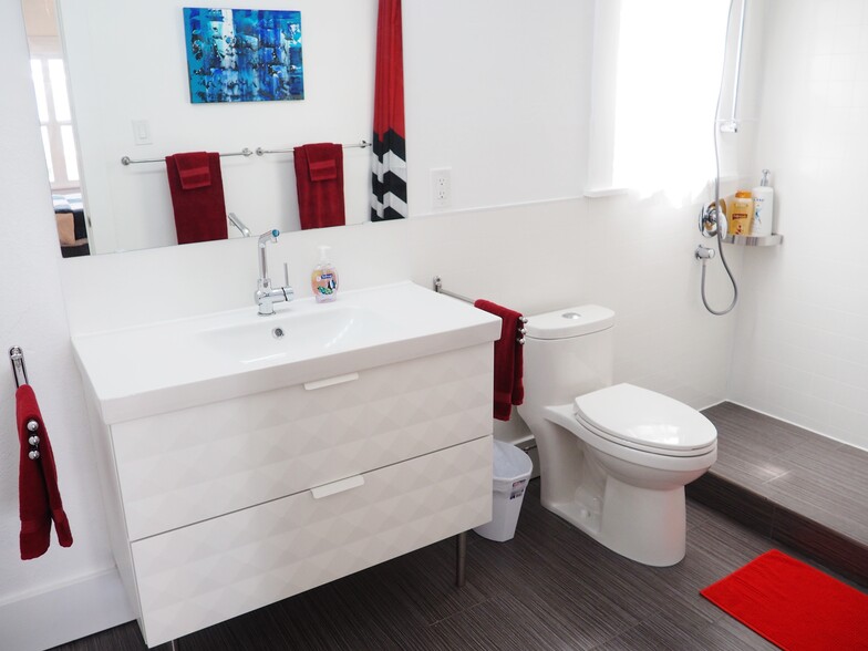 More Photos Of 830 Park Blvd, San Diego Apartments For Sale