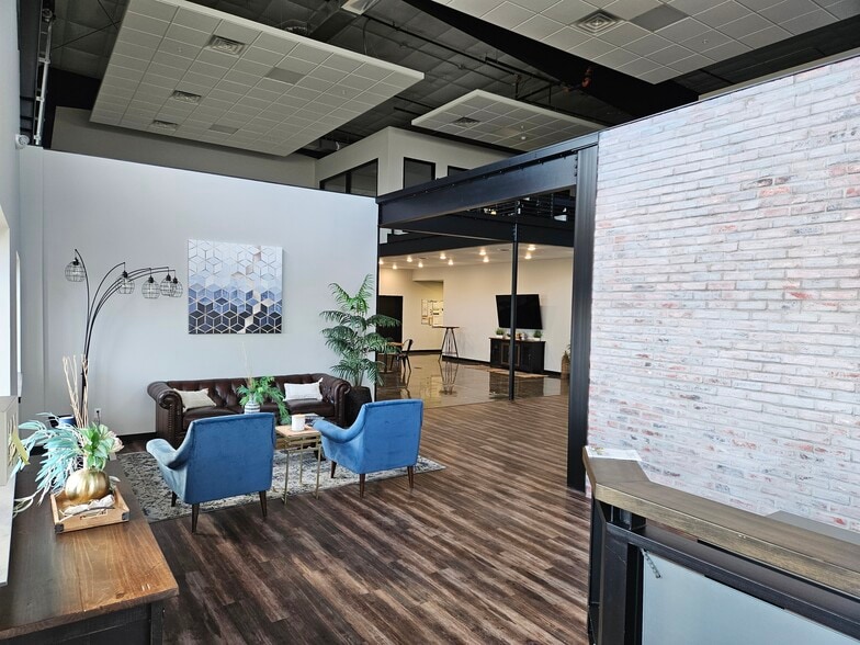 More Photos Of 1115 S Bell Ave, Ames Warehouse For Lease