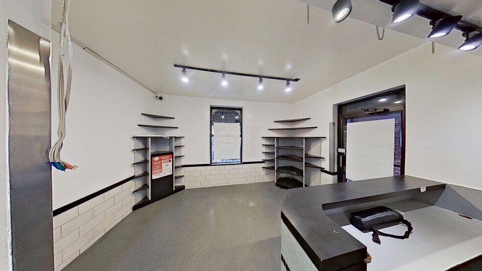 More Photos Of 1217-1219 First Ave, New York Apartments For Lease